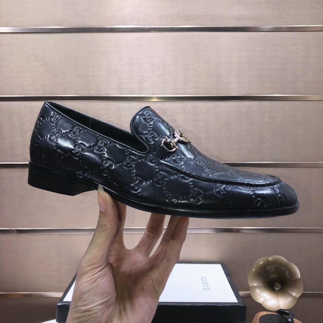 Gucci Men's Black Embossed Horsebit Loafers