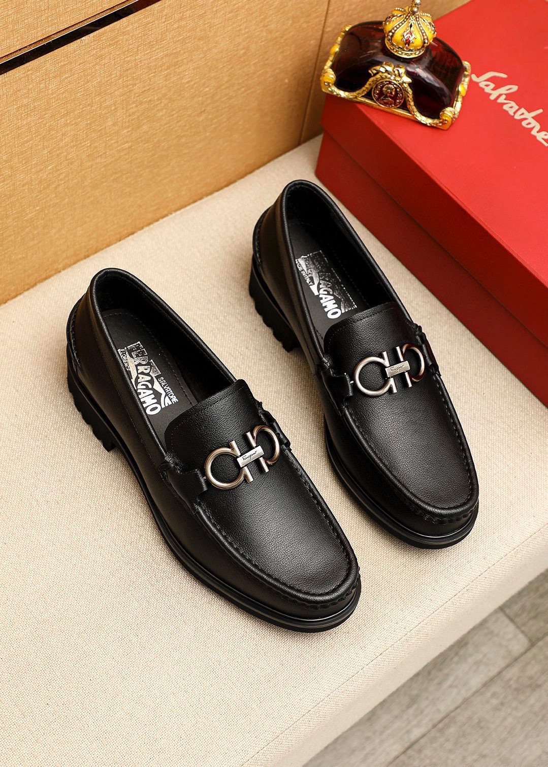 Ferragamo Black Hardware Loafers