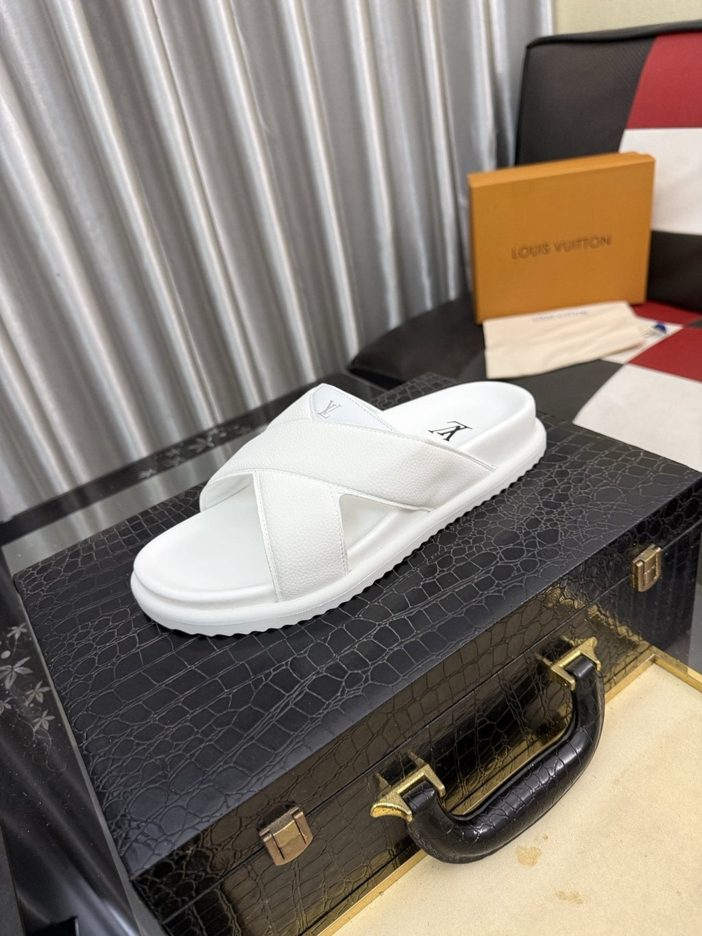 Louis Vuitton Crossover Slide Sandals - Open Toe